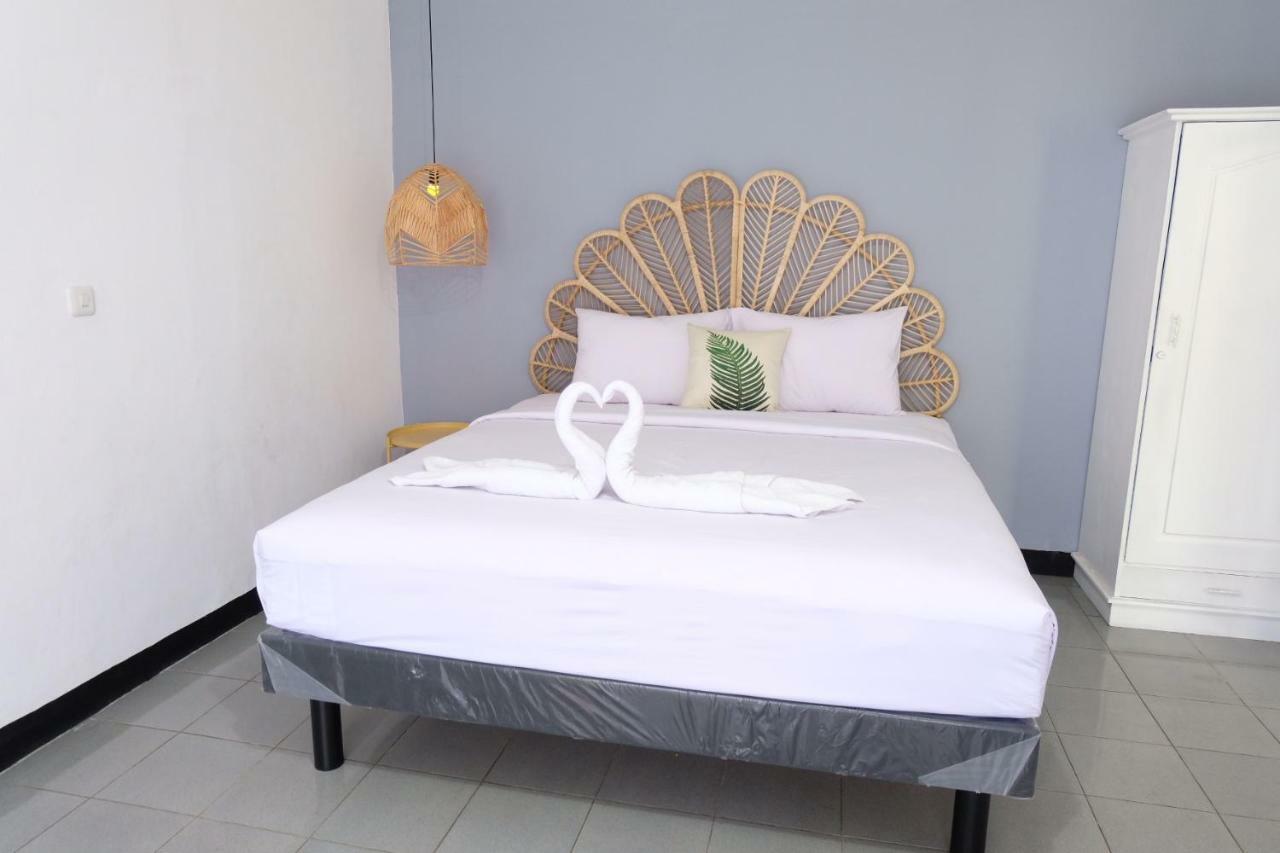 Rarem Bed & Breakfast Бандар Лампунг Екстериор снимка
