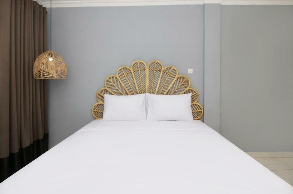 Rarem Bed & Breakfast Бандар Лампунг Екстериор снимка