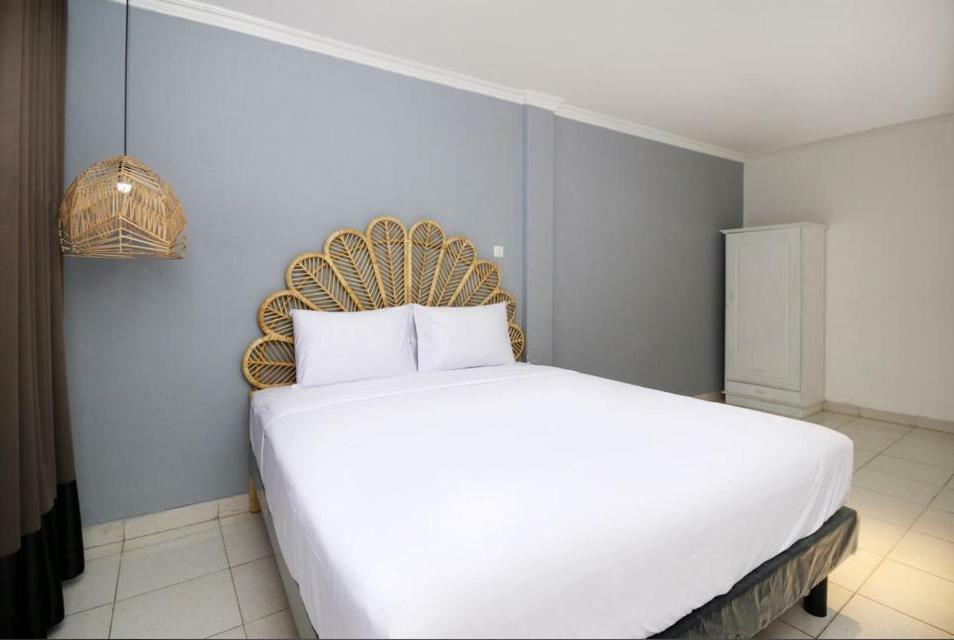 Rarem Bed & Breakfast Бандар Лампунг Екстериор снимка